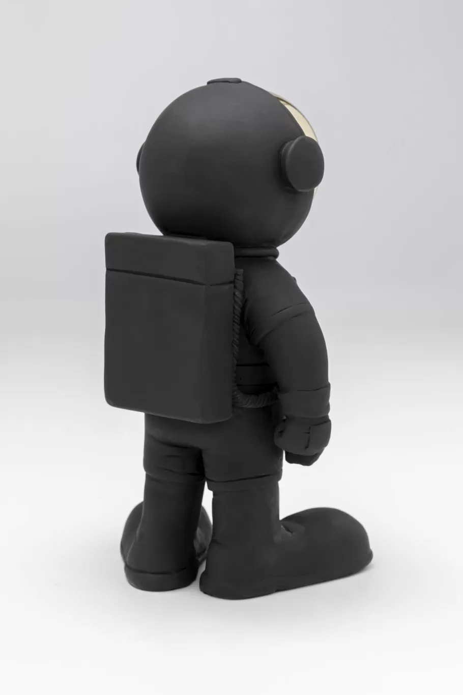 KARE Design Opbergers | Woondecoratie<Decofiguur Welcome Astronaut Black 27cm