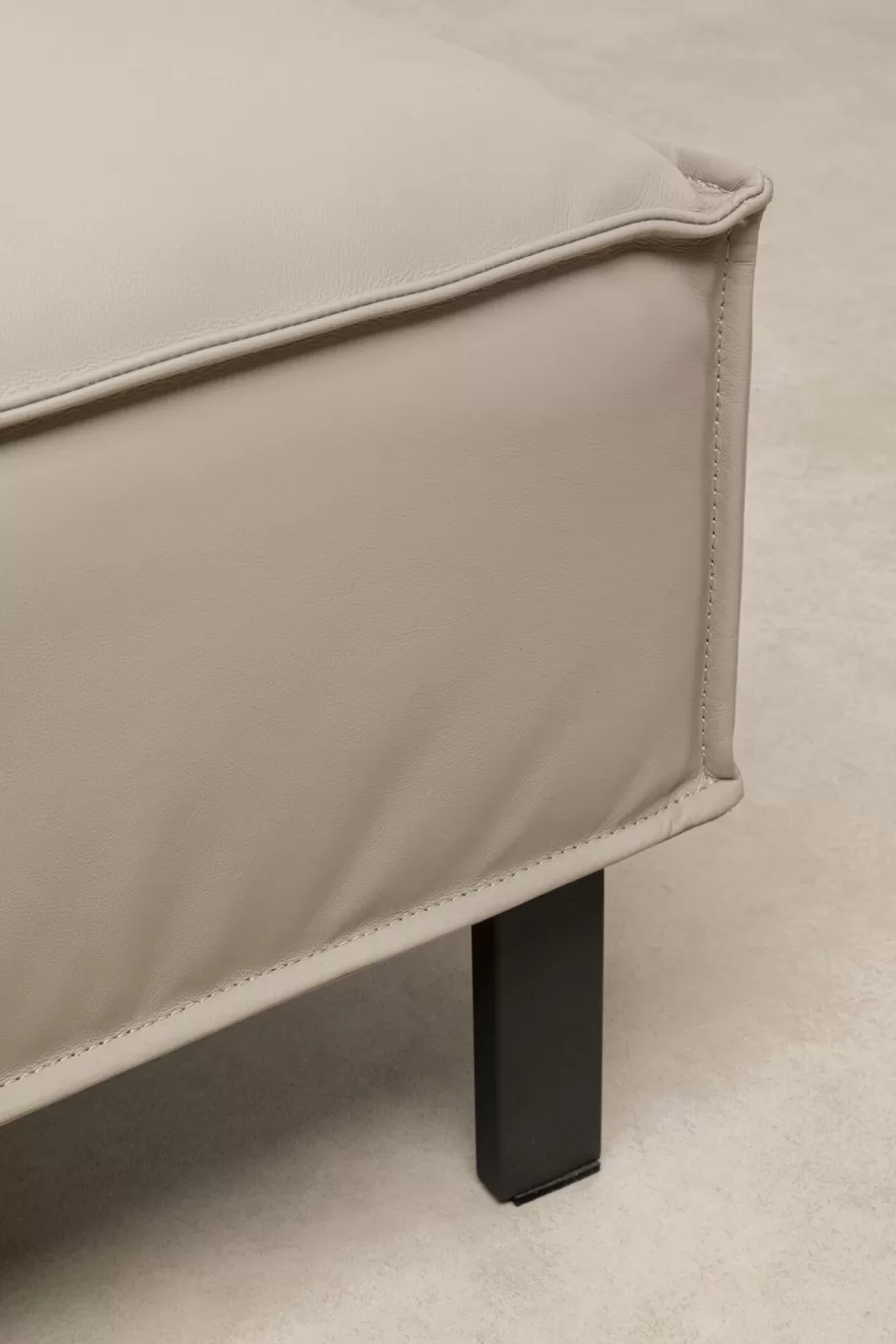 KARE Design Kasten | Poefs & Krukken<Kruk Victor Leather Grey